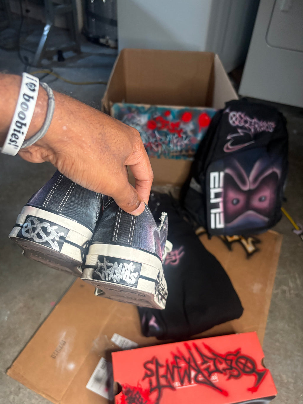 osc lowtop chucks