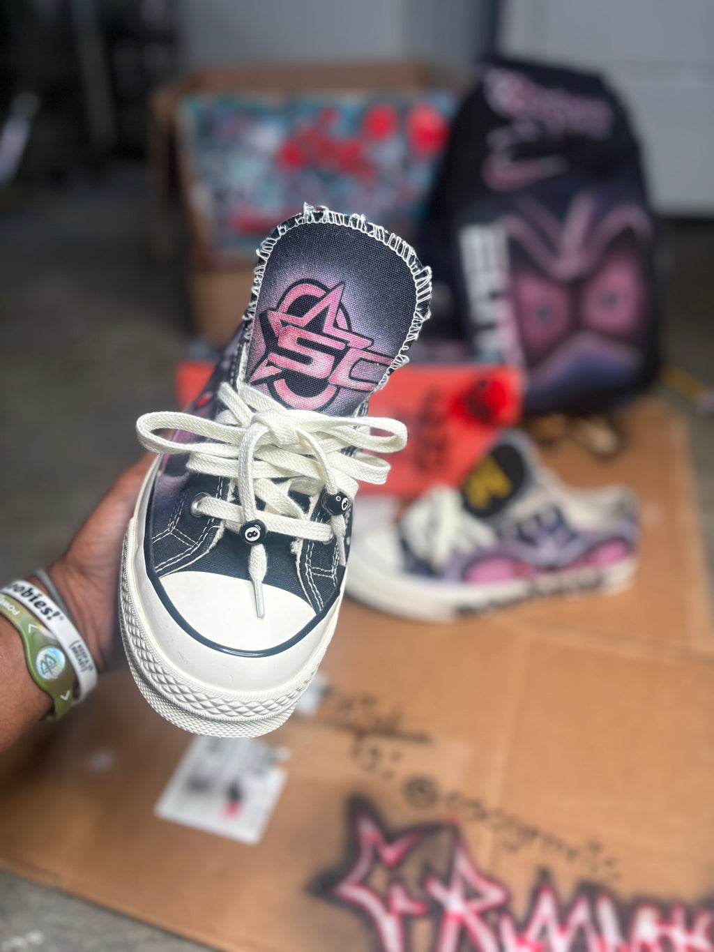 osc lowtop chucks